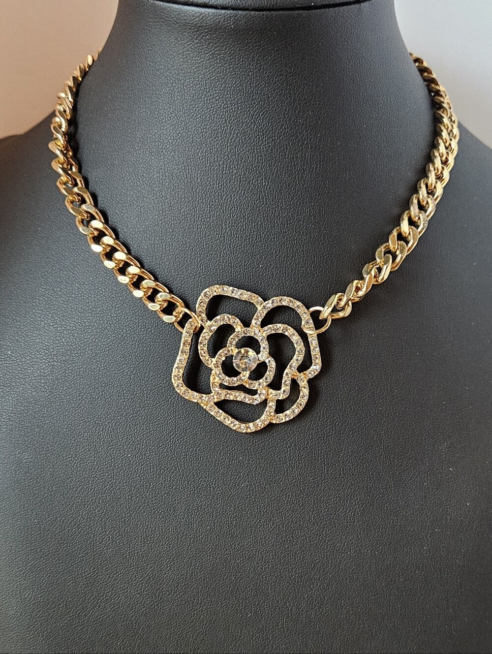 Gold Tone Necklace  Rhinestone Flower Statement